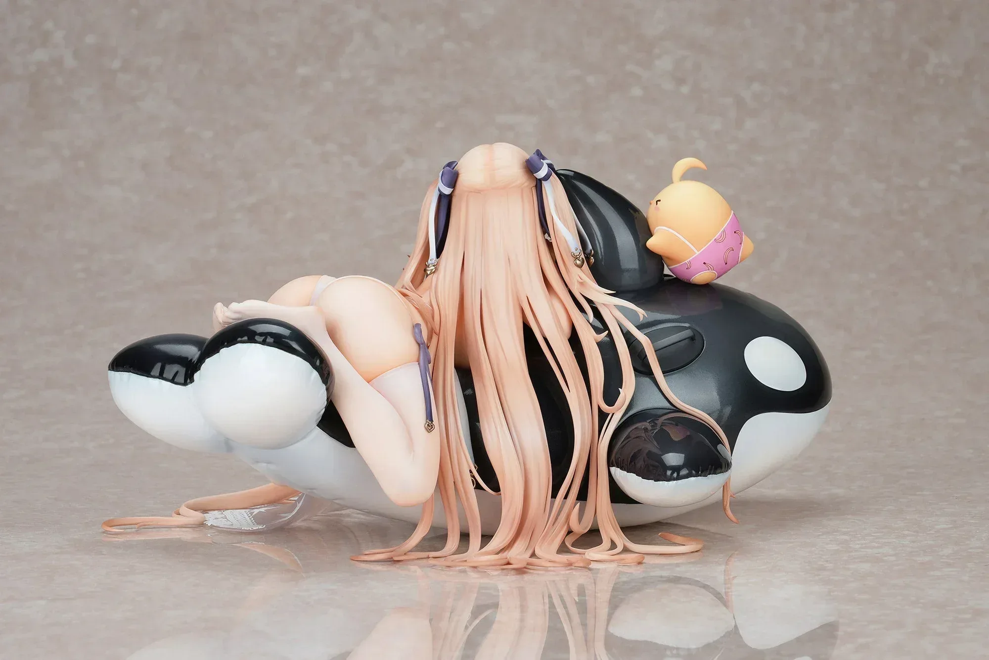 Azur Lane Anchorage Dolphins and Swim Lessons Ver. 1/7 Scale Painted Figure - Image 12