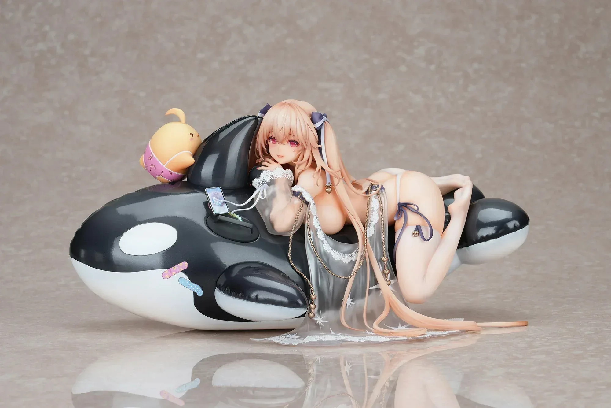 Azur Lane Anchorage Dolphins and Swim Lessons Ver. 1/7 Scale Painted Figure - Image 9