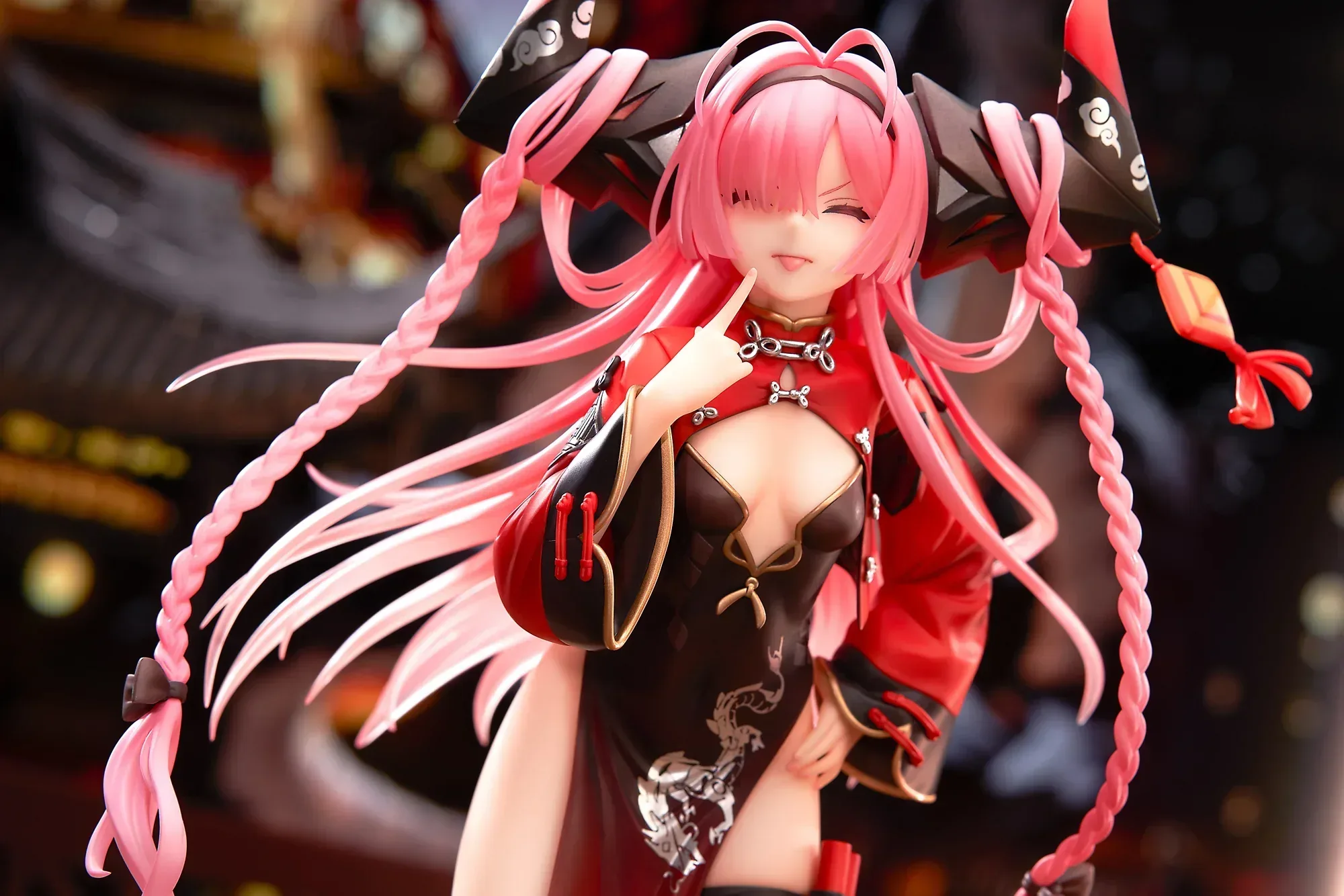 Azur Lane Prinz Rupprecht The Gate Dragon's Advent Ver. 1/7 Complete Figure Display Box (HAS FIGURE INCLUDED) - Image 12