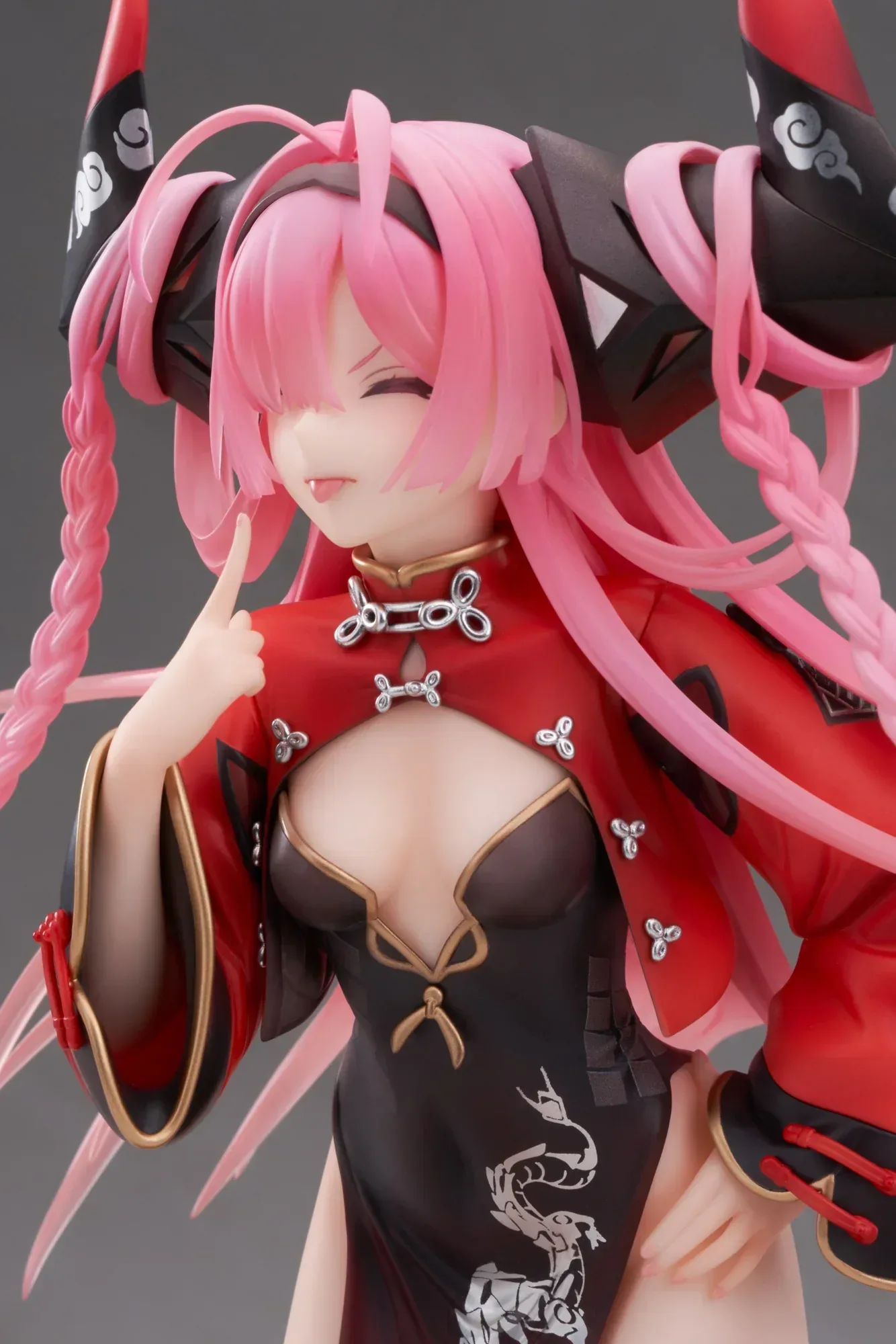 Azur Lane Prinz Rupprecht The Gate Dragon's Advent Ver. 1/7 Complete Figure Display Box (HAS FIGURE INCLUDED) - Image 7